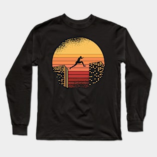 Freerunner Rooftopping Urban Skyline Art For Traceur Long Sleeve T-Shirt